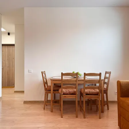 Myhome Escape With Free Parking Apartament